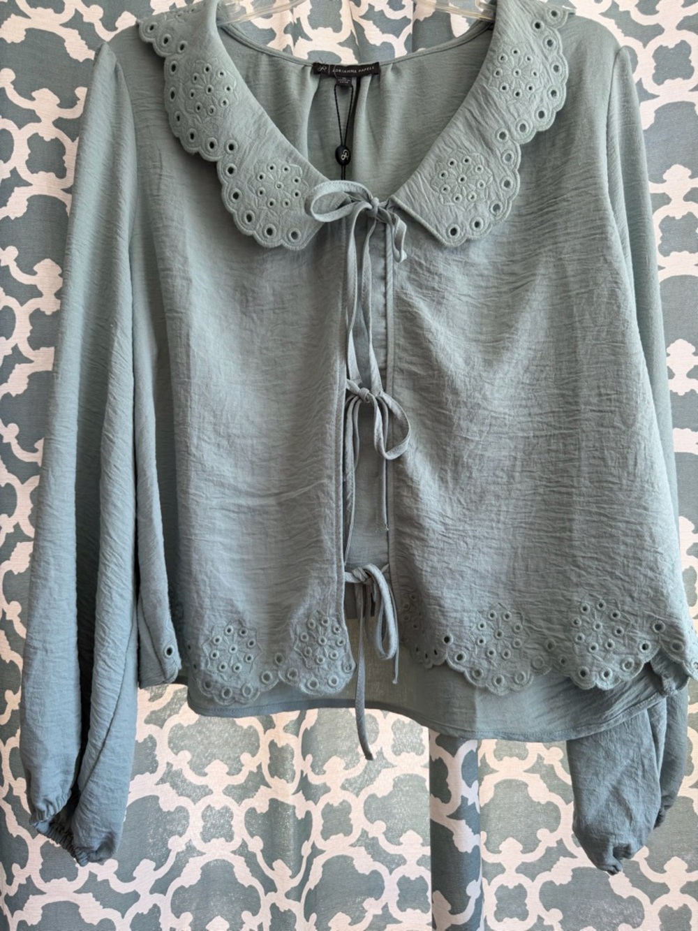 Adrianna Papell Women’s Scalloped Tie-Front Blouse - Sage Green NEW WITH TAGS